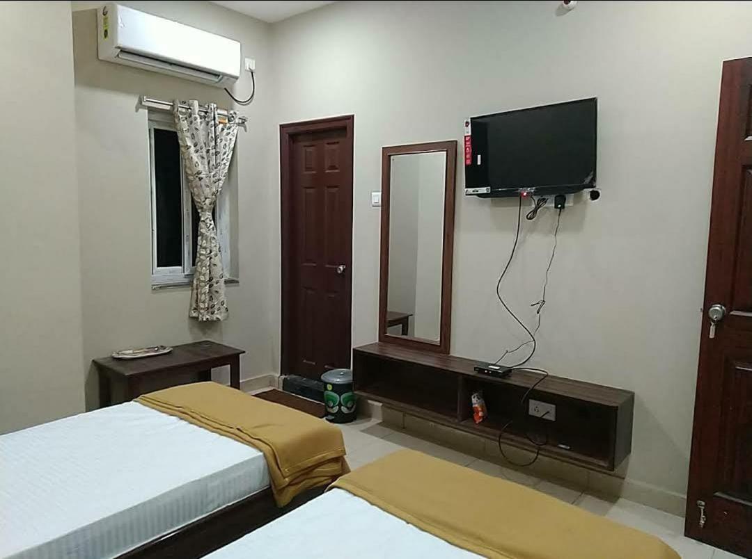Mvr Lodge Nellore Exterior photo